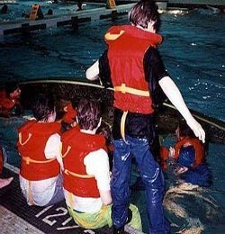 canoeing pool lesson capsize