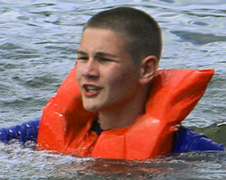 wading life jacket